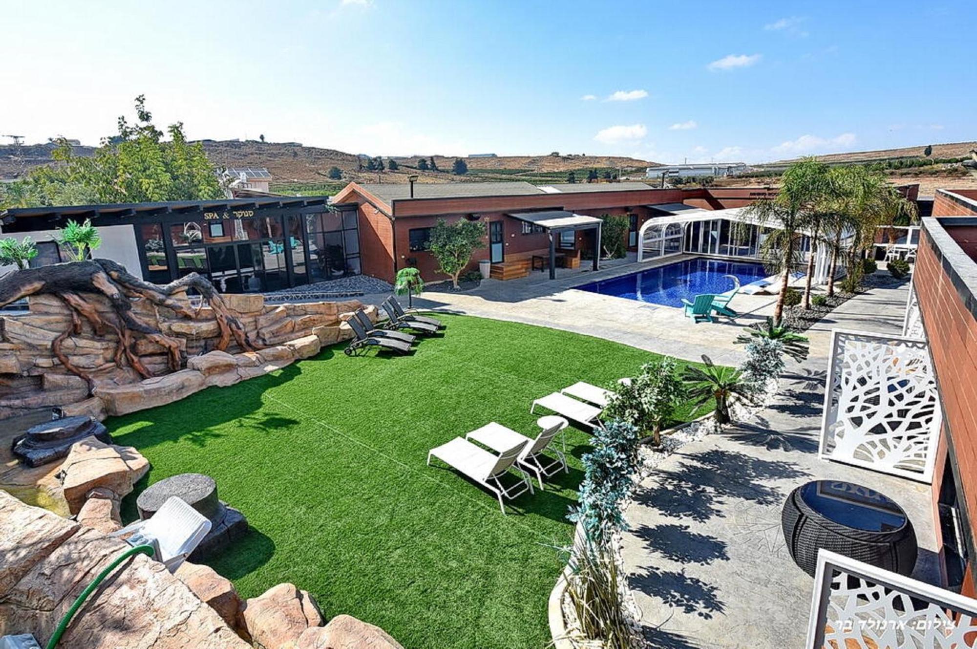 אוטופיה בצפון - מתחם אירוח מפואר Hotel Dalton ภายนอก รูปภาพ